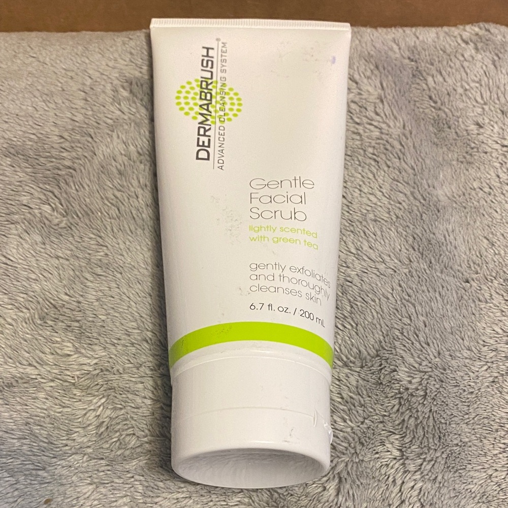 Dermabrush Gentle Facial Scrub - White with Green Accent